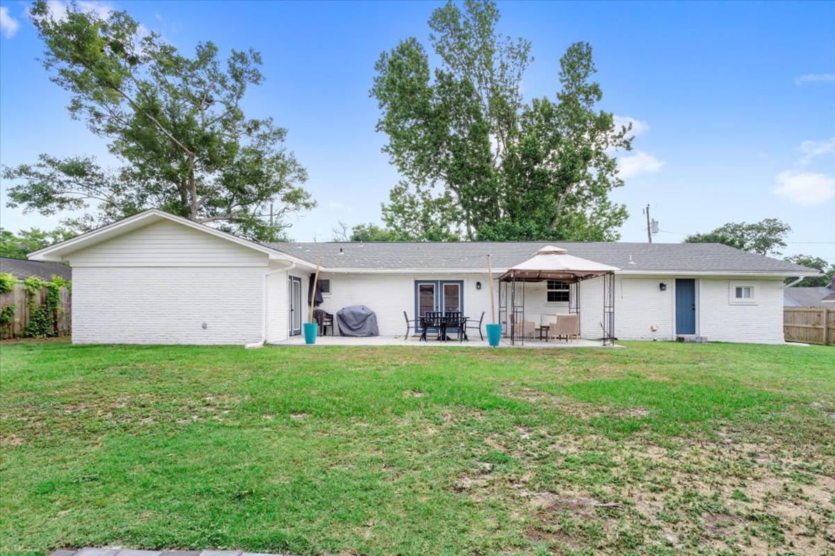Ranch Home Gem 5Br Home Sleeps 12 With Game Room Gulfport Esterno foto