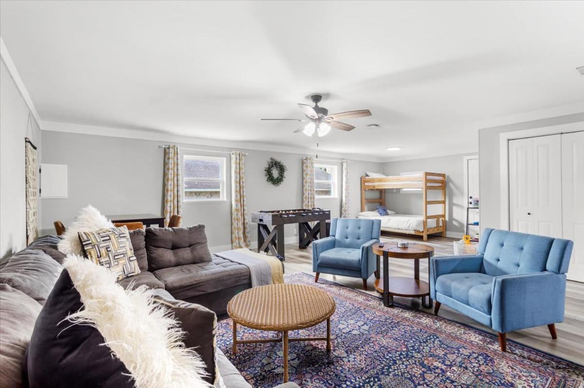 Ranch Home Gem 5Br Home Sleeps 12 With Game Room Gulfport Esterno foto
