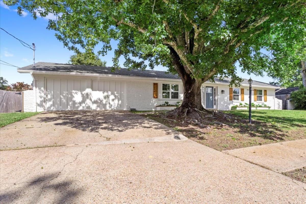 Ranch Home Gem 5Br Home Sleeps 12 With Game Room Gulfport Esterno foto